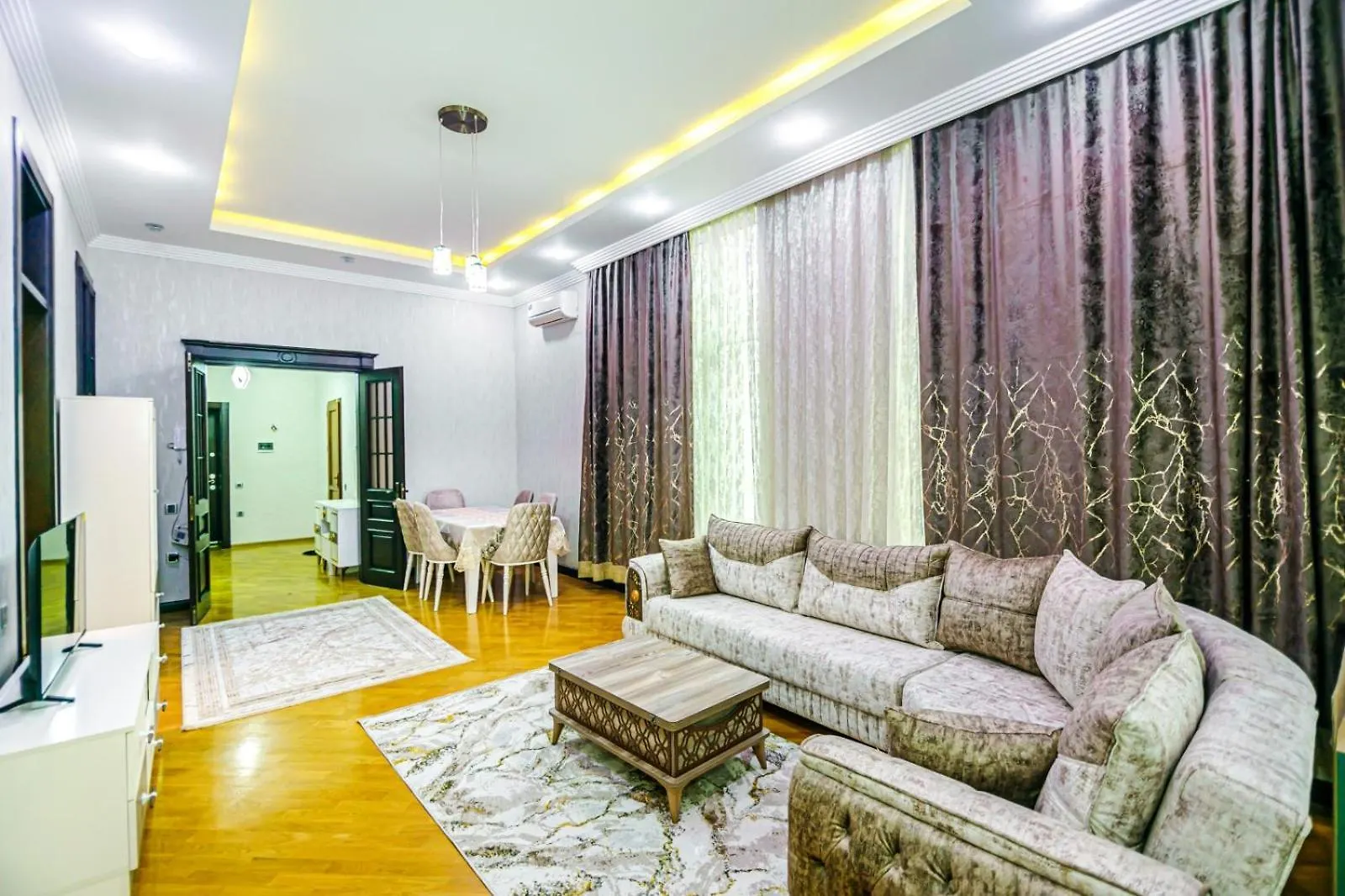 Baku Apartment Rose Gold